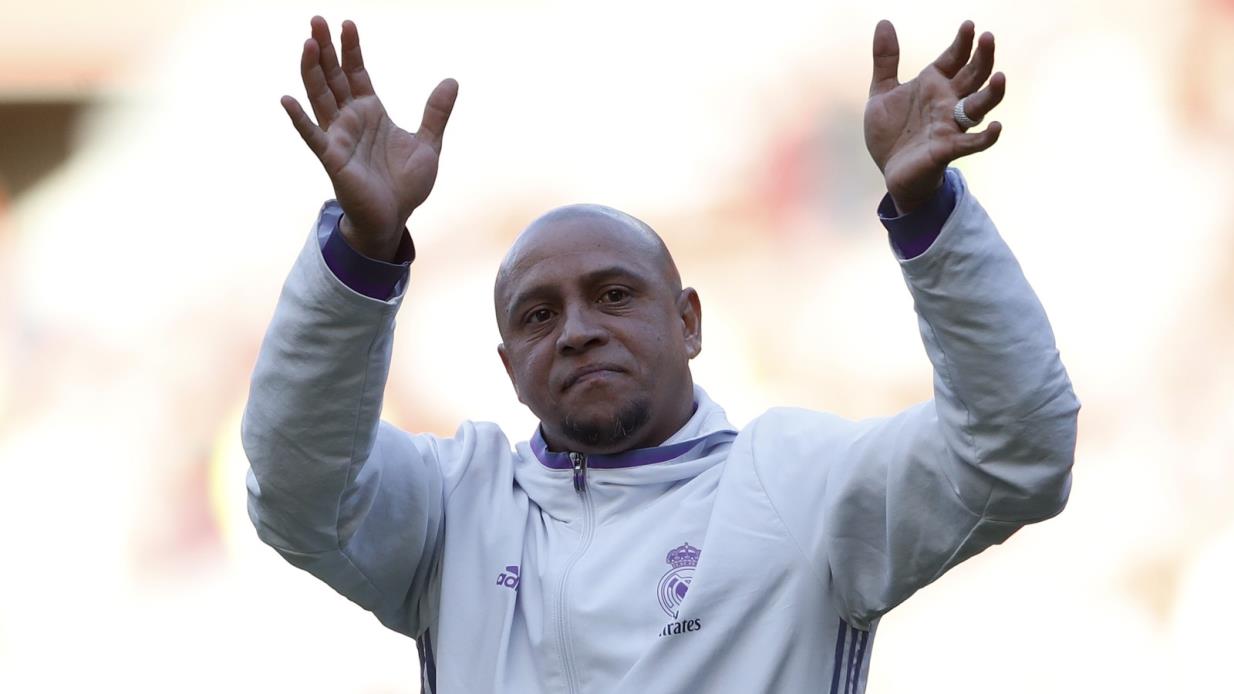 رۆبێرتۆ کارلۆس، بەرگریکاری چەپی ریال مەدرید